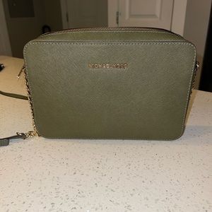 Michael Kors Large Jetset Crossbody, Olive